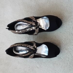 Like new ladies dress shoes